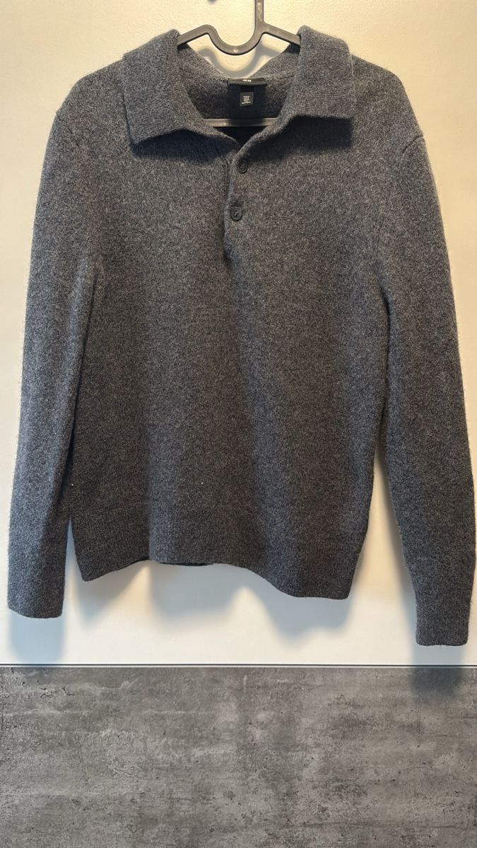 Pulls & Sweat-shirts: H&M Herren Stick Pulli, Grau, gr M – D'occasion à Aarburg par manju2007