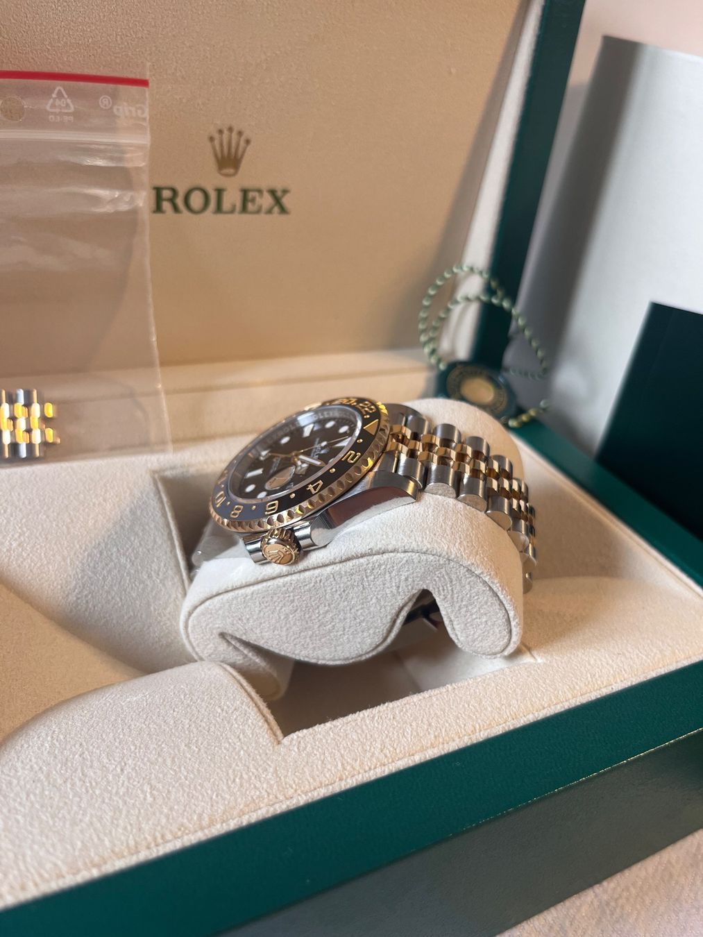 Rolex Orologi: Rolex GMT-Master II 126713GRNR - Zombie - Full Set – Nuovo e nell'imballaggio originale da Zürich venduto da dudohdud 4