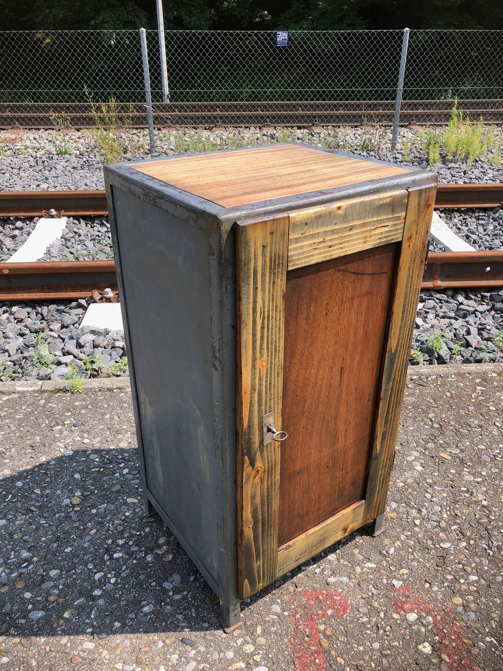 Cassettiere: Industrial Metall-Möbel upcycling usw. – Usato da Laufenburg venduto da industrial-silence
