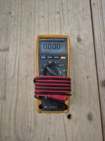 Multimeter Fluke 175 True RMS Digital-Multimeter gebraucht