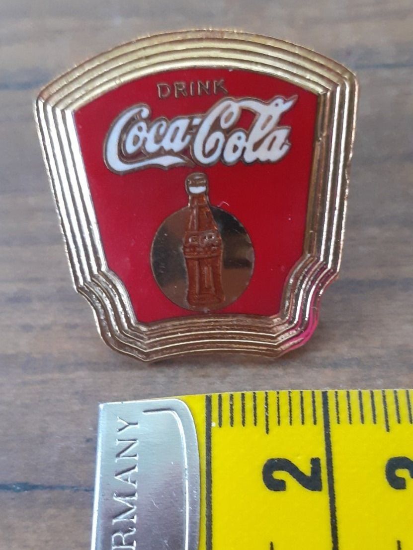 Coca-Cola Placchette & Badge: Pin Coca Cola Vintage – Usato da Mörschwil venduto da wunderkiste44 2