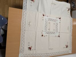 Sehr schöne Tischdecke, Handarbeit, neuwertig