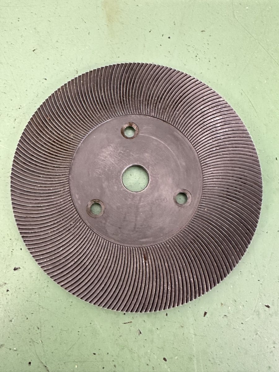 Tutti gli attrezzi: Scheibenschleiffeile, 150 x 7.33 x 16 mm. – Usato da Aarberg venduto da SNMachines