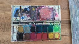 Caran d'Ache Gouache Malkasten mit vielen Pinseln gebraucht