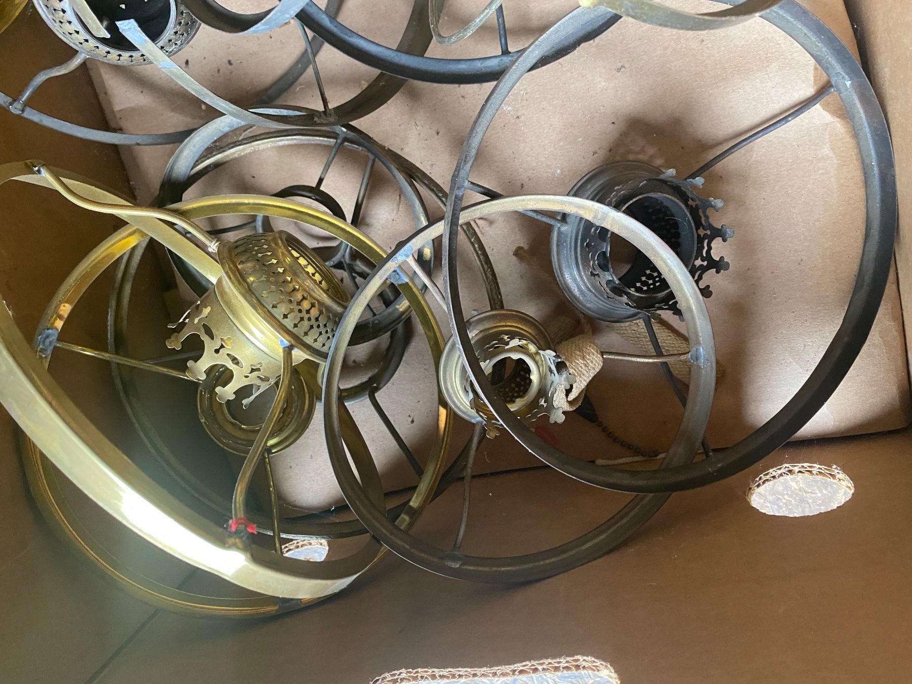 Lampen: Lot Lampenteile Petroleumlampe – Gebraucht aus Mosnang von Goldwasser 3