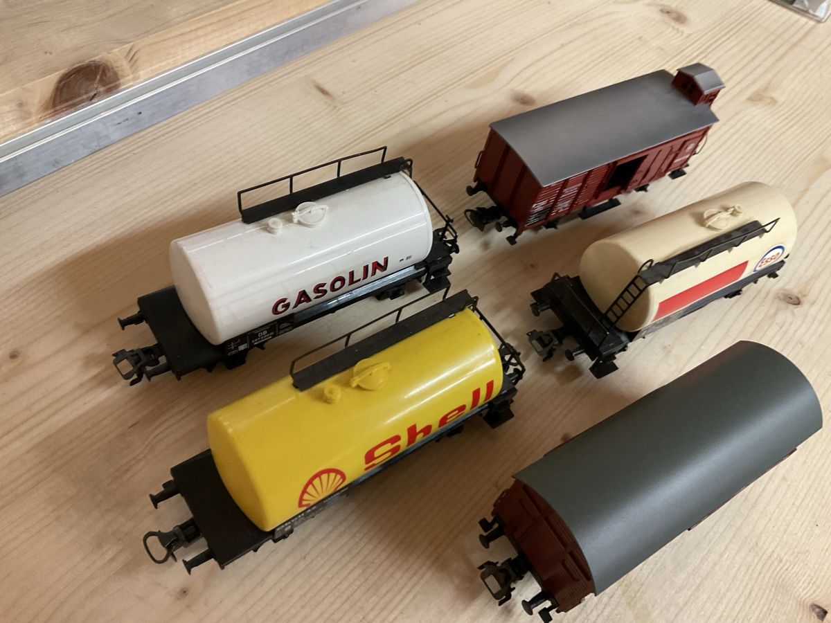 Märklin Modellini di ferrovie: 5 x Güterwagen  – Nuovo (secondo la descrizione) da Wald ZH venduto da Sbbemilio 4