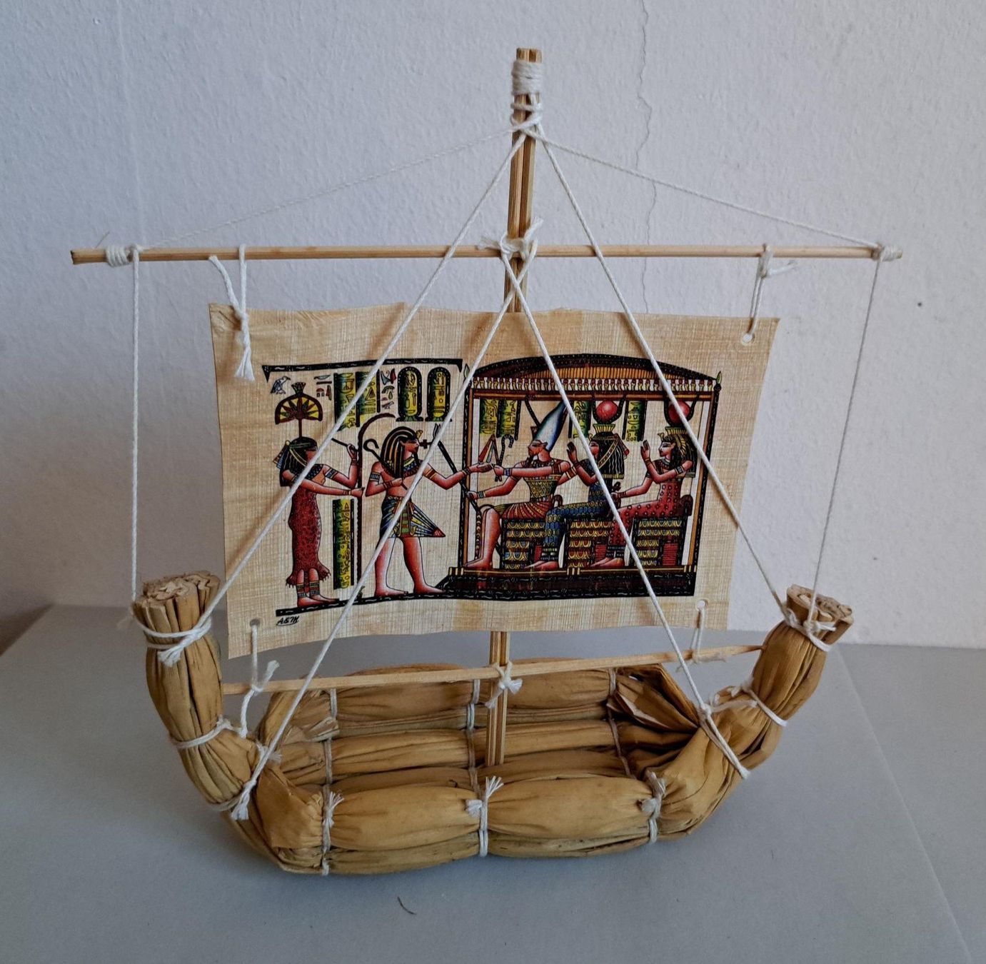 Alle Dekorationen: Papyrusboot aus Ägypten Souvenir Modell – Gebraucht aus Basel von Patiscat