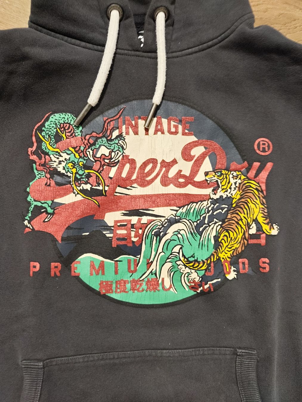 Superdry Maglioni & Felpe: Kapuzenpullover Superdry Vintage Dragon Tiger Grösse M  – Usato da Seon venduto da chf_g29b 1