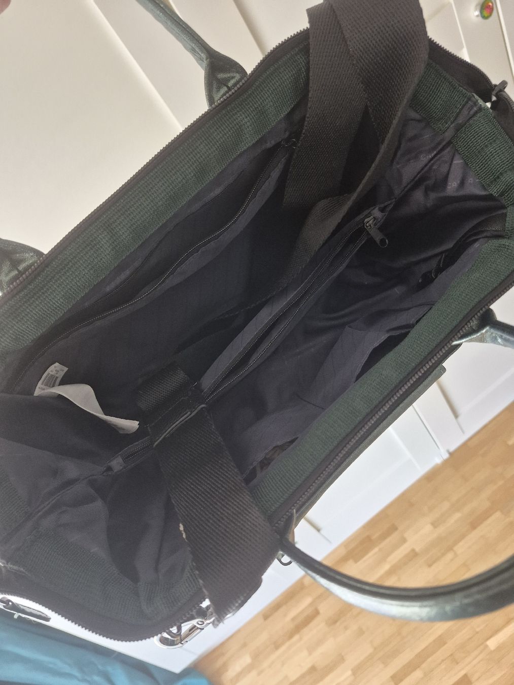 Cabaïa Sonstige Kleidung & Accessoires: CABAIA - Crossbody Adventurer Large "Lucerne" – Gebraucht aus Riaz von Murielbhs 1