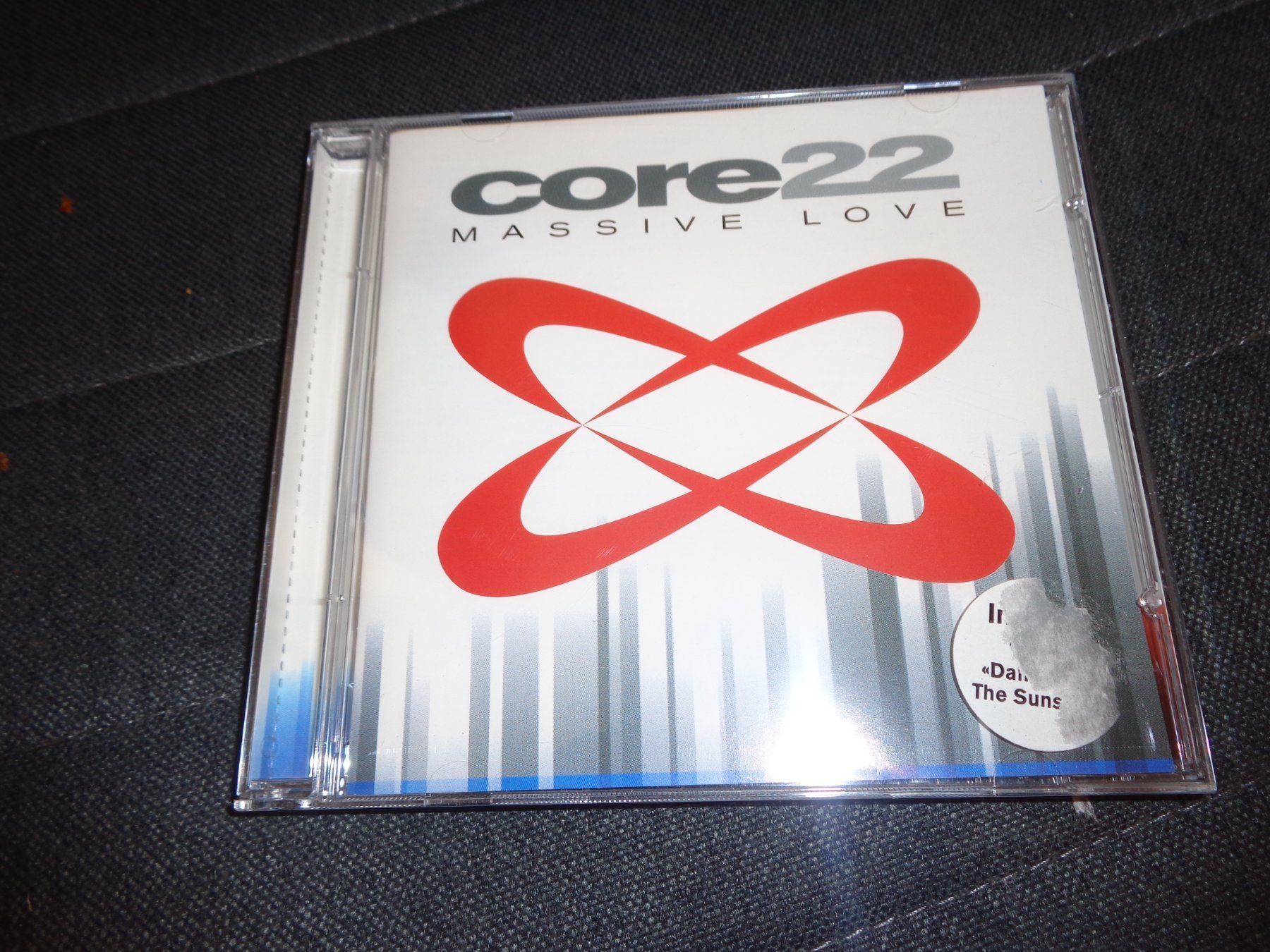 CDs: Core22 - Massive Love CD – D'occasion à Olten par Disc-Ausverkauf