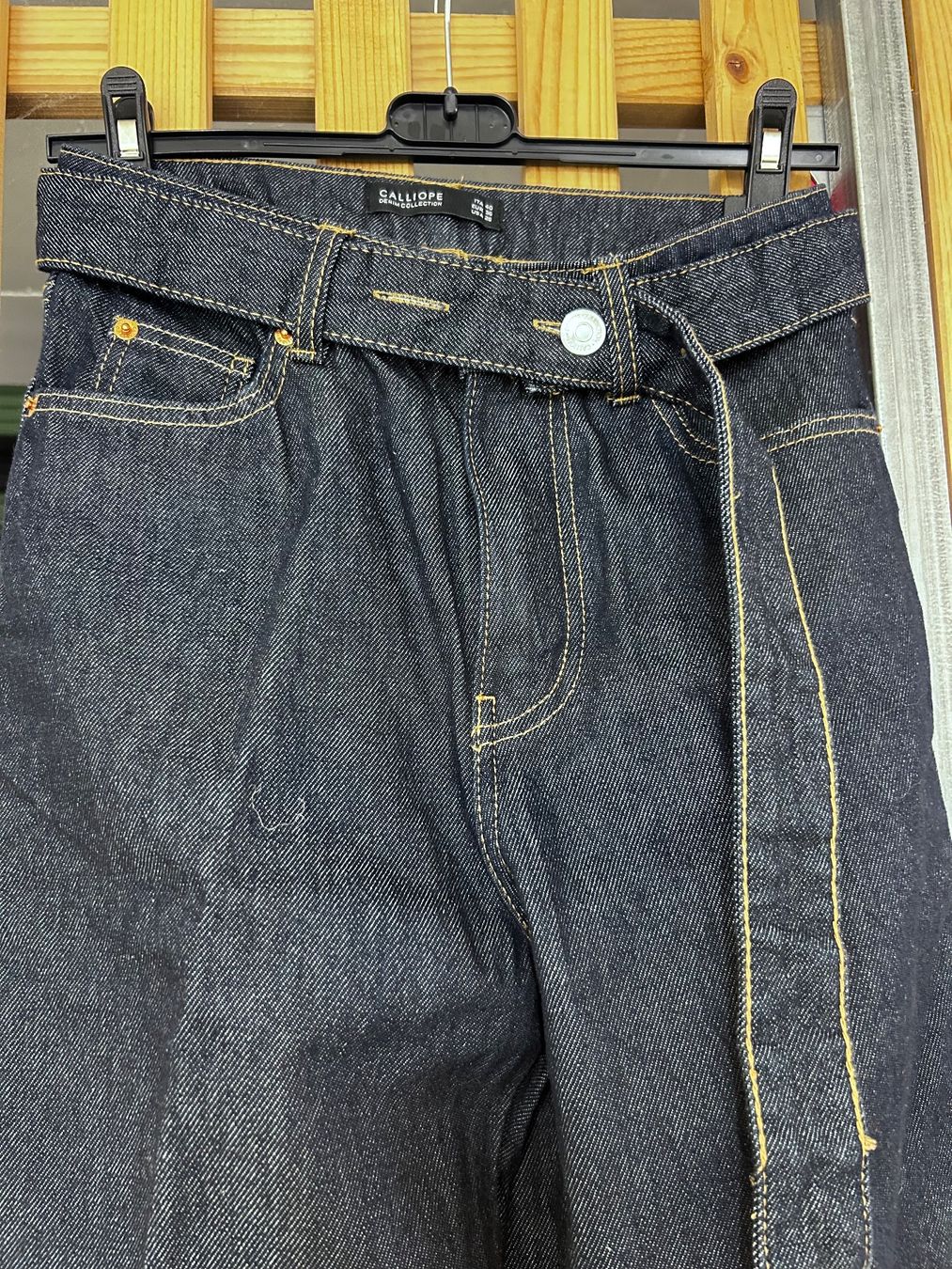 Jeans: Italia Jeans – Nuovo (secondo la descrizione) da Wettingen venduto da Annarosa65 5