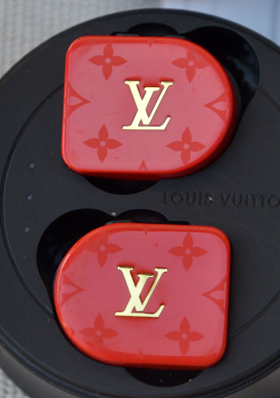 Kopfhörer: Louis Vuitton Kopfhörer / écouteurs – Gebraucht aus Collonges von Auganien 2