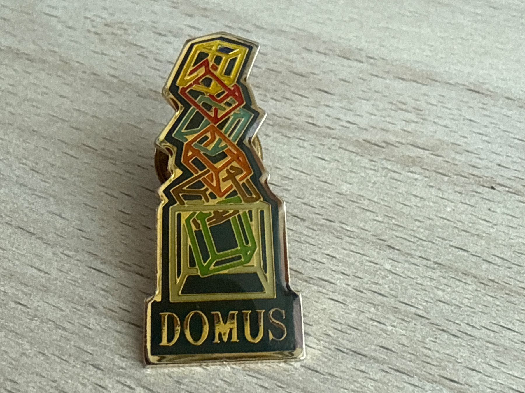 Plaquettes & Badges: Pin DOMUS – D'occasion à Glattbrugg par Schweigmatt