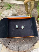 Neue Ohrstecker von Harry Ivens mit Smaragd und Zirkonia