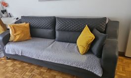 2 Canapés lit en velours gris capitonnés - comme neufs