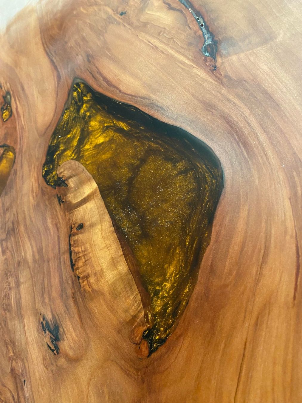 Tische: Epoxy XXL Salontisch **Kupfermetallic** – Gebraucht aus Niederuzwil von gullipulli 5
