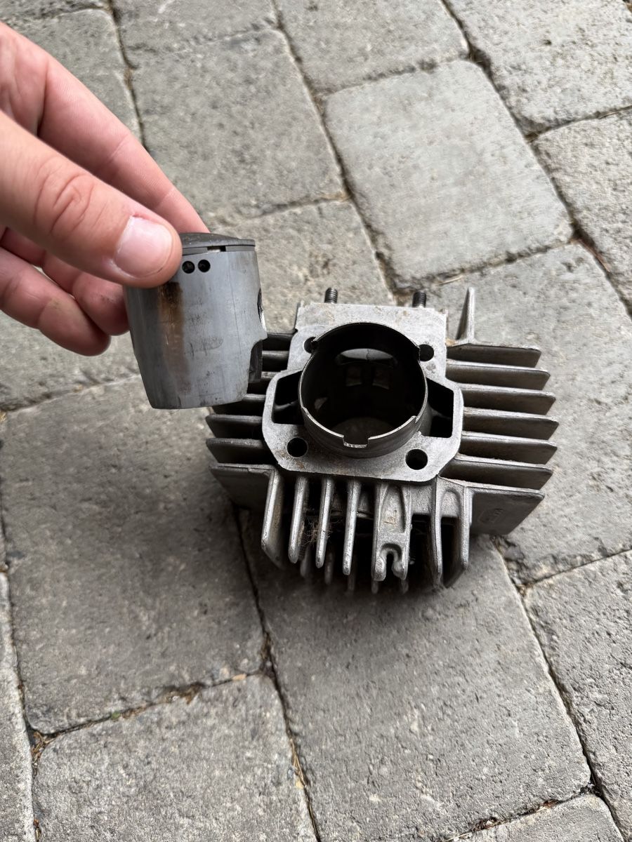 Puch Ciclomotori: Puch maxi zylinder – Usato da Oekingen venduto da Zeichen64
