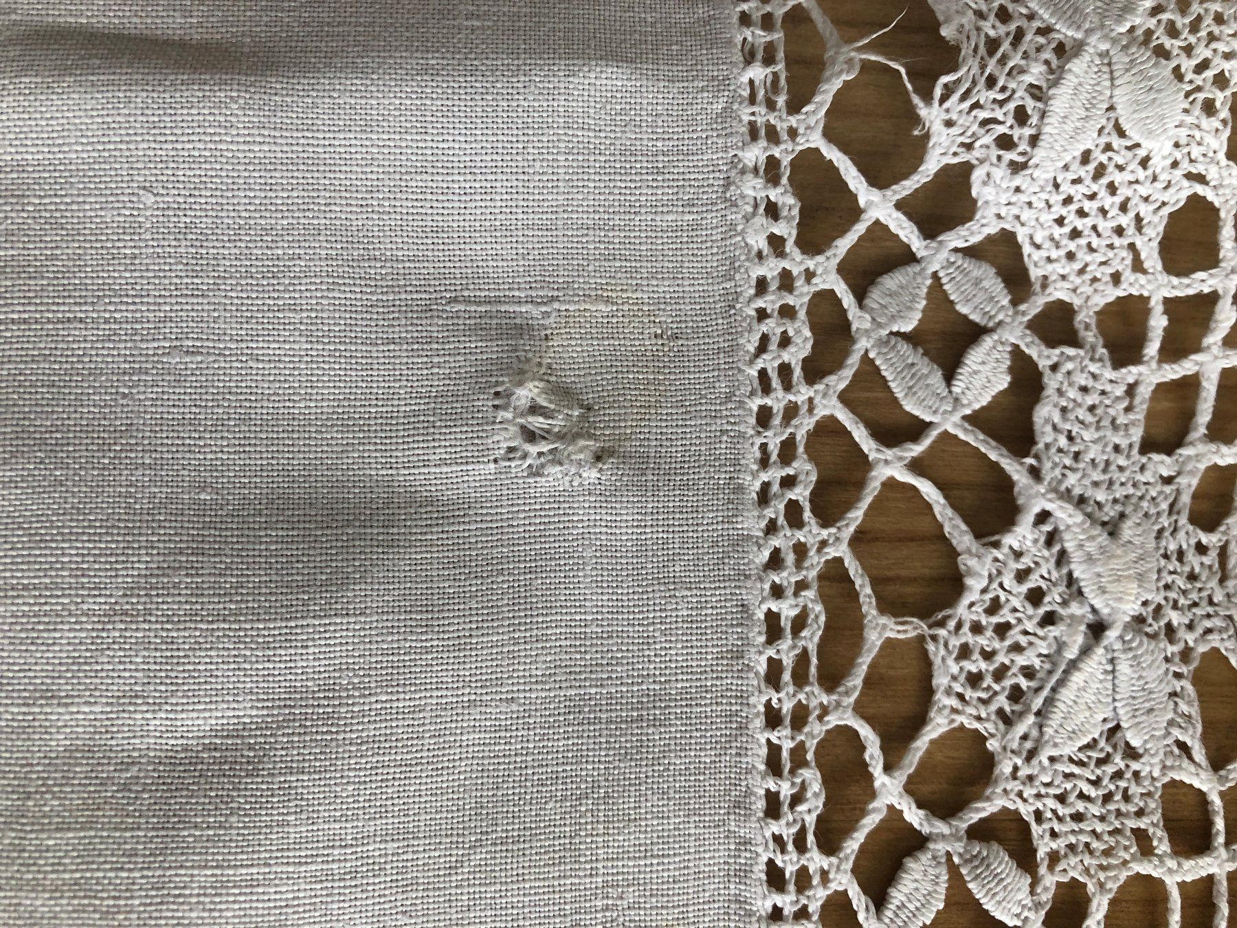 Coperte: Antiker Tischläufer – Usato da Eschenz venduto da glaro14 4