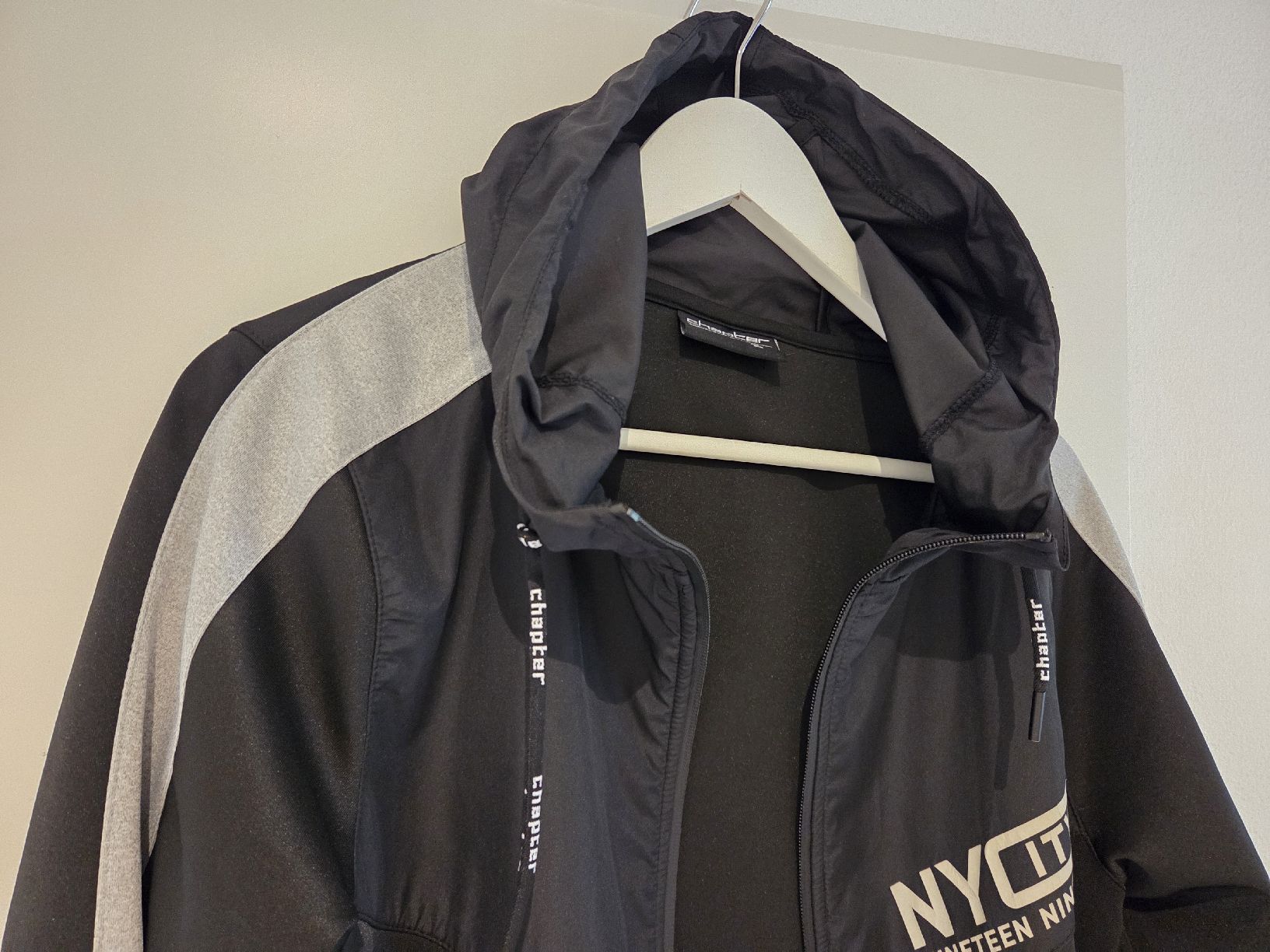 Giacche: Jacke leicht/ joggen ,gr. S – Nuovo (secondo la descrizione) da Bronschhofen venduto da Katrusja 1