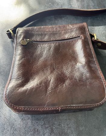 Ledertasche d‘braun / aus Italien/ vielfältiges Innenleben
