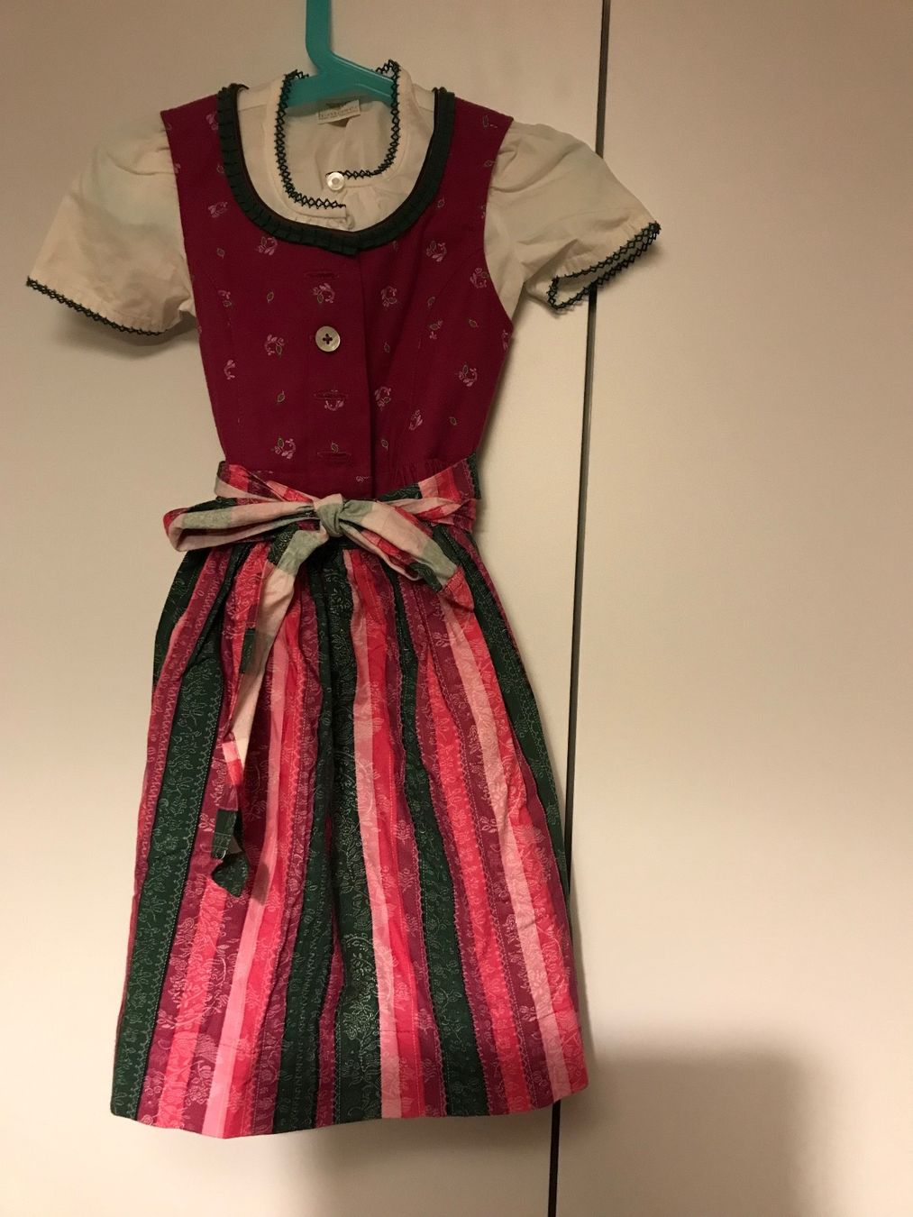 Vestiti & Gonne: Kleinkinder Dirndl von h.moser – Usato da Luzern venduto da Samsay