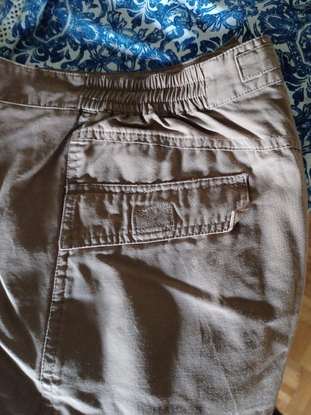 Pantaloni: Caprihose, Braun Gr 50, mit Blumenmuster – Usato da Boswil venduto da Joli2222 3