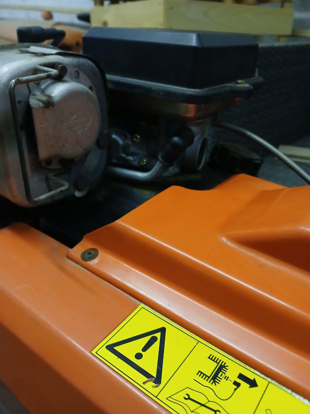 Tutte le macchine: Gartenhacke Husqvarna – Usato da Rüeggisberg venduto da rapidu 1