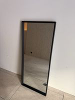Grosser schwarzer Ganzkörperspiegel 150 × 65 cm