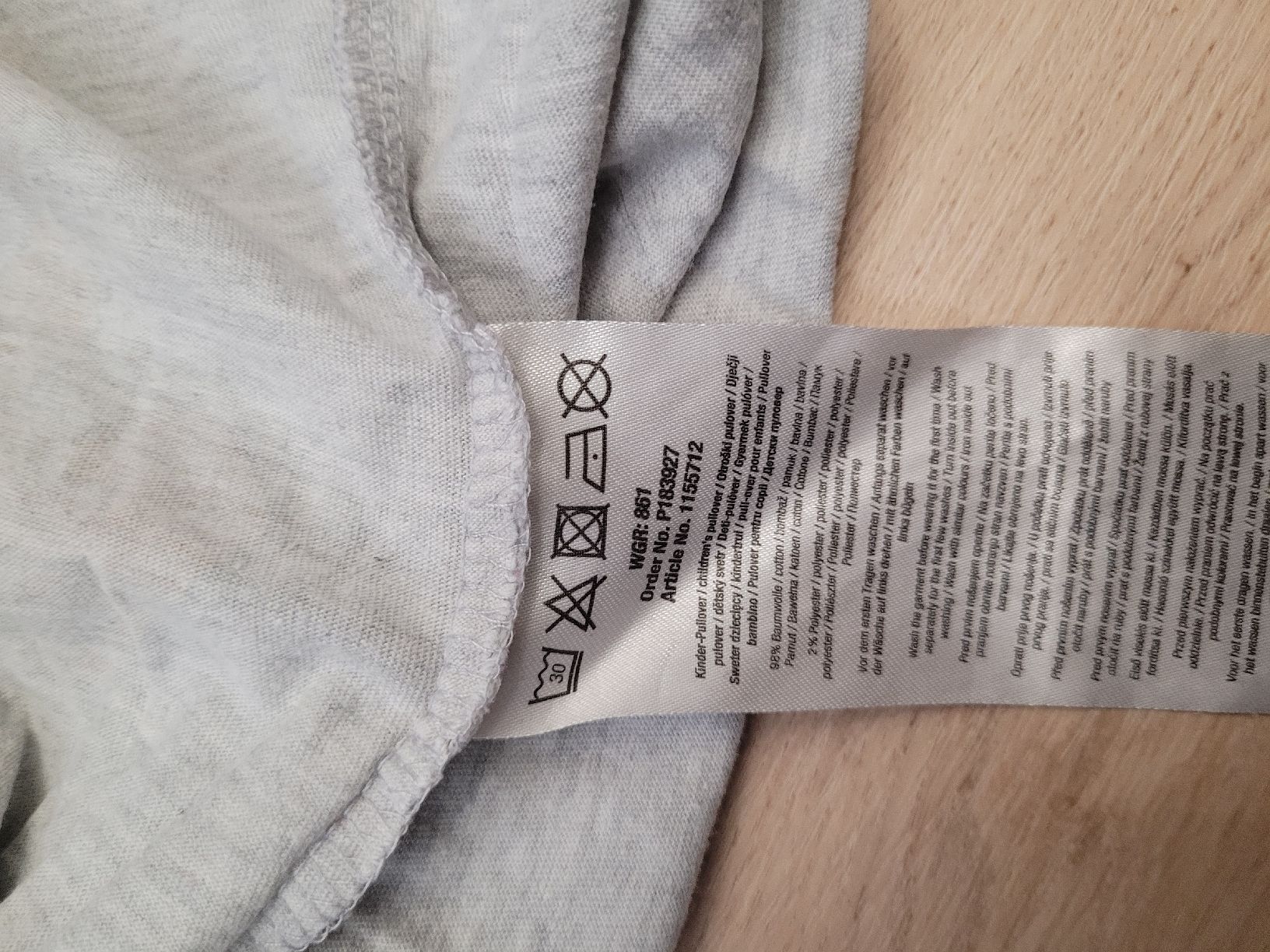 Pullover & Sweatshirts: pullover Gr.98/104 – Gebraucht aus Lupsingen von sta_wgg5 4