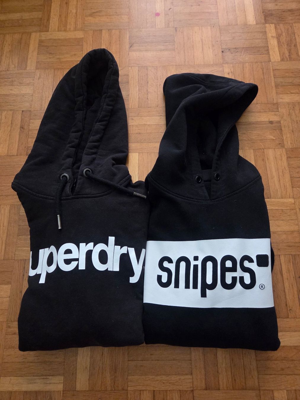 Maglioni & Felpe: Snipes und Superdry Hoody Gr. M – Usato da Basel venduto da grandfamily