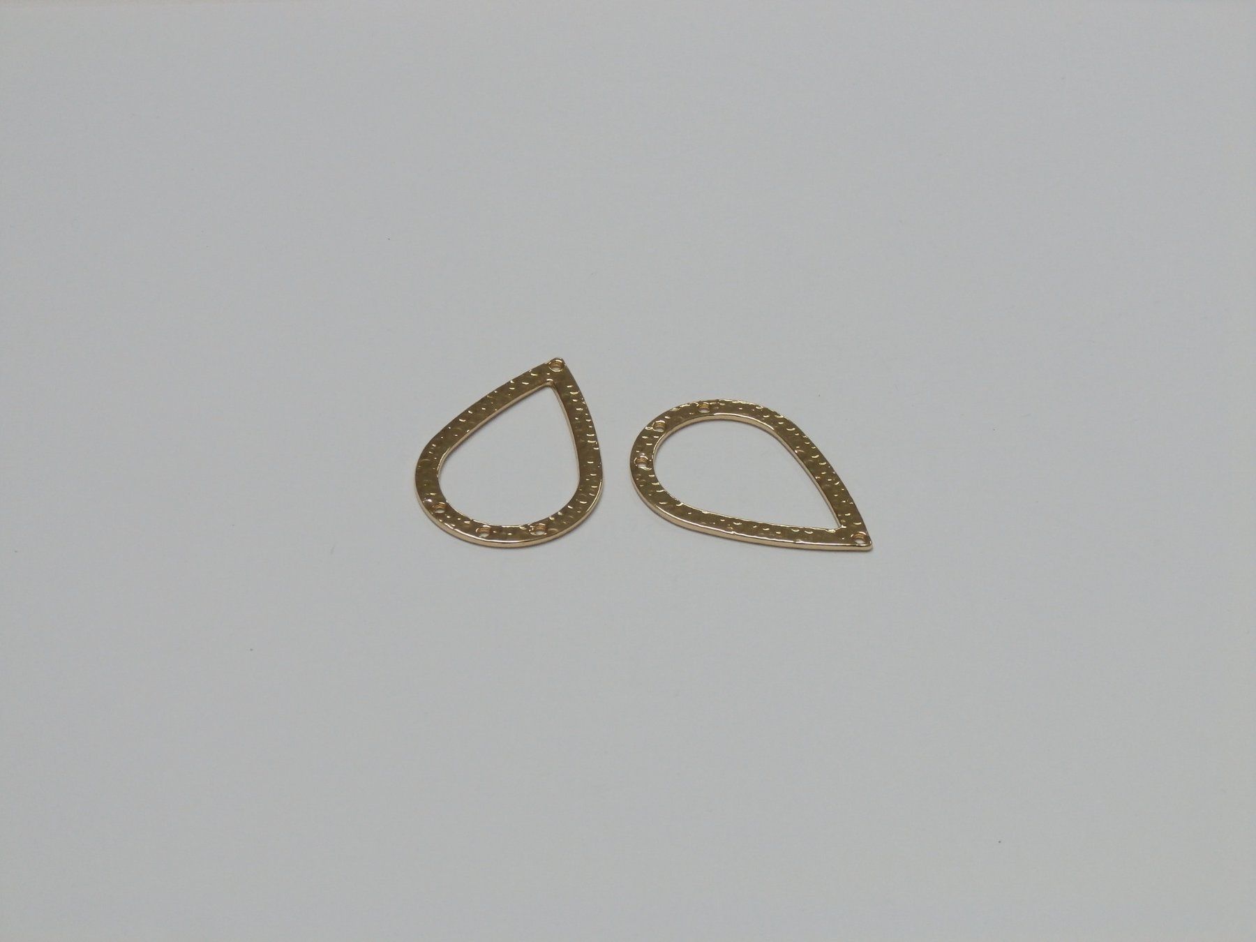 Perle (finte): 26 Metall Verbinder 3 Sorten (676) – Nuovo e nell'imballaggio originale da Blatten b. Naters venduto da Hobschelti 2