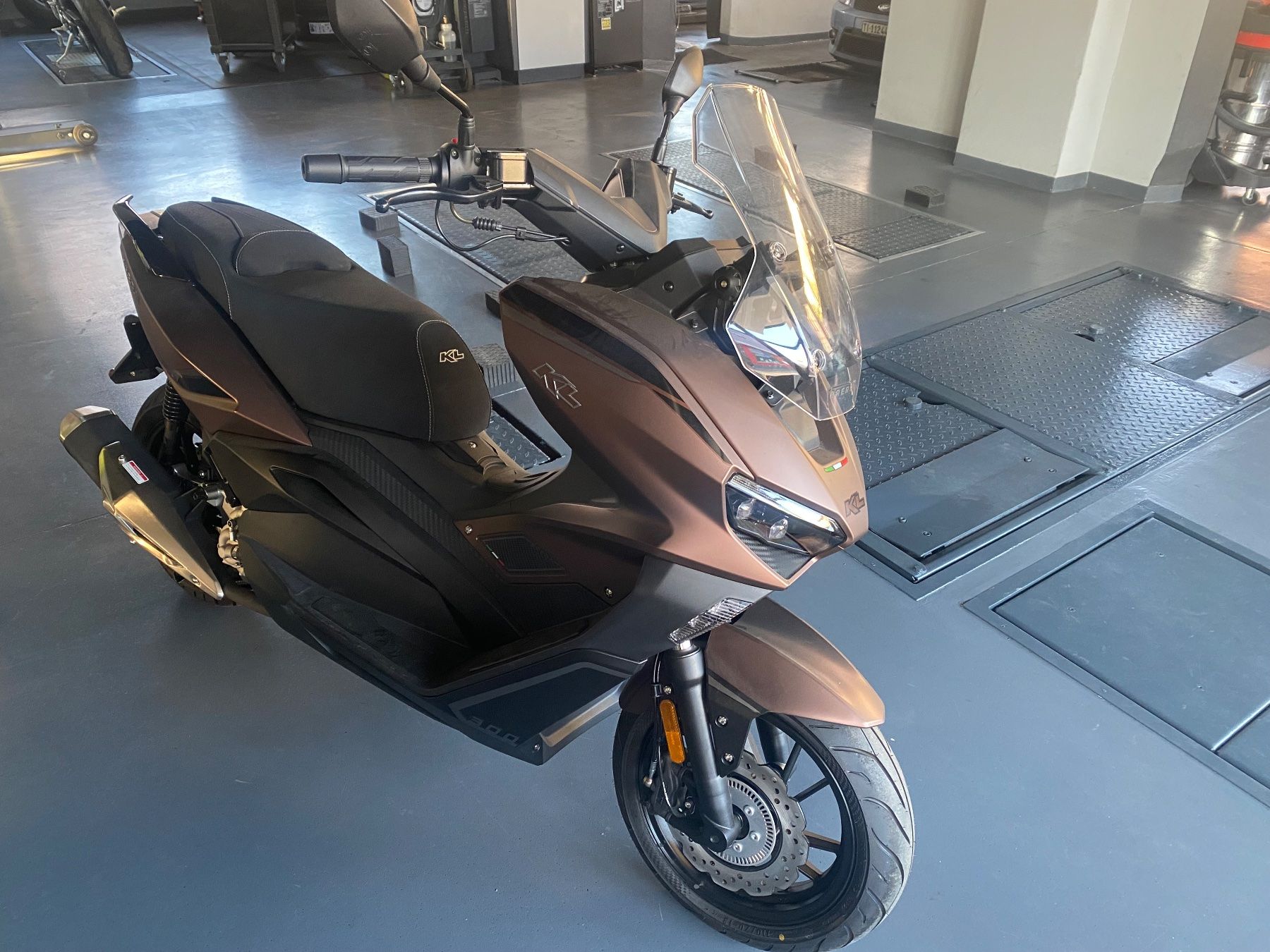 Scooter: Kl Brera 300 – Nuovo (secondo la descrizione) da Agno venduto da inf_h6y9