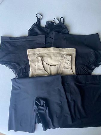 Shapewear Set (bestehend aus 6 Teilen) / Spanx XS
