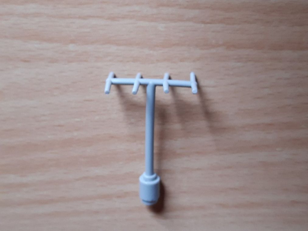 Lego Kit di costruzioni: LEGO Antenna with Side Spokes - 3144 – Difettoso da Muhen venduto da Legoholic