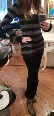 Yes or No langer Oversize Pullover mit V-Ausschnitt S M