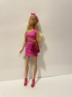 Barbie Puppe mit pinkem Kleid und Tasche guter Zustand