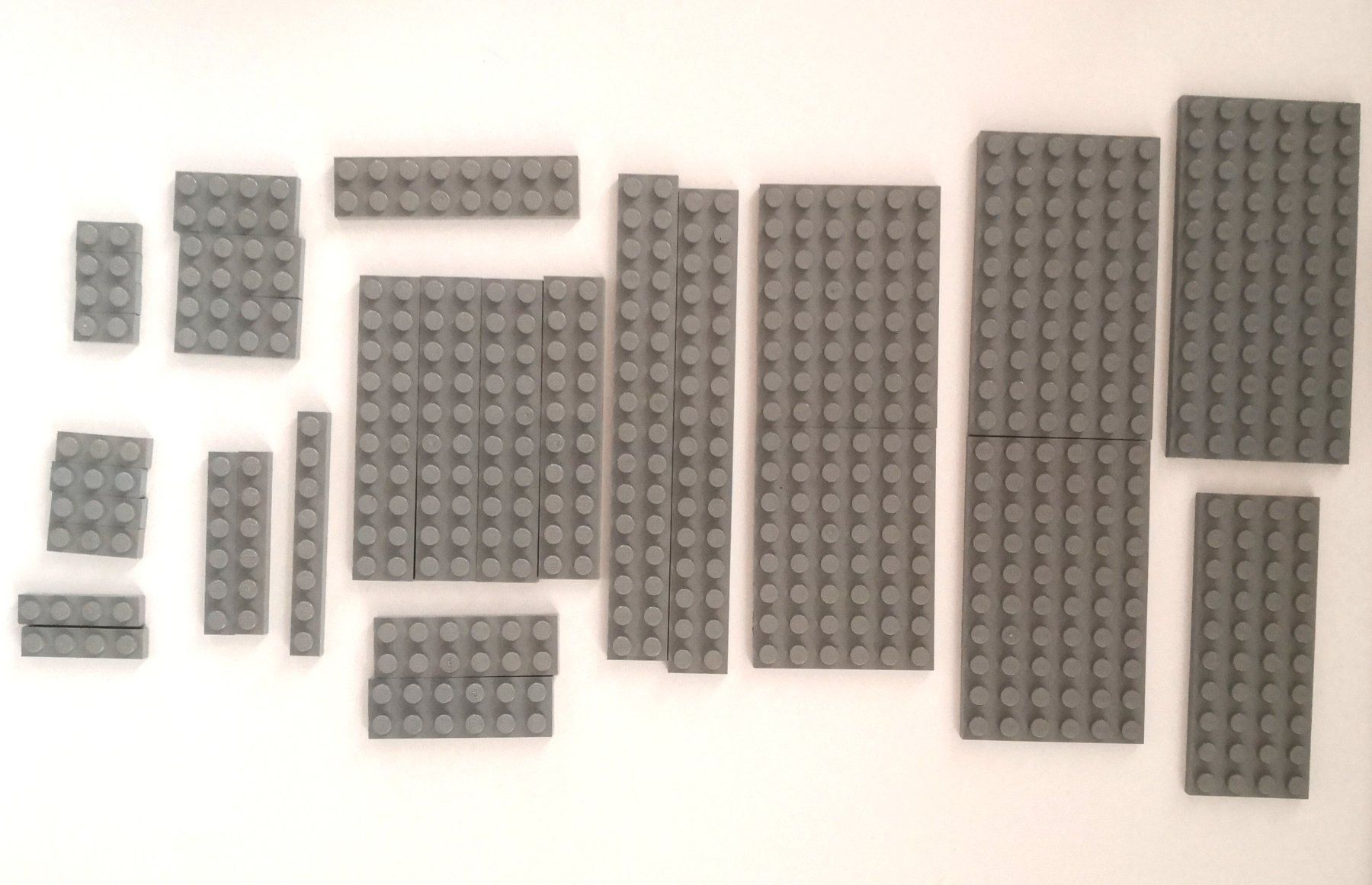 Lego Giocattoli: LEGO 6285 - 31x Gray Plates komplett – Usato da Brunnen venduto da Wika-Shop