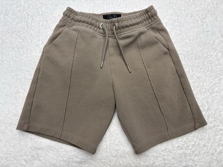 Shorts enfant beige taille 8ans 