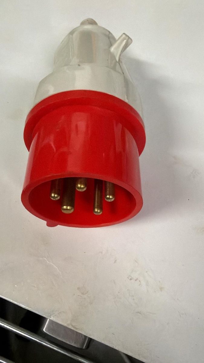 Unità & Adattatore: Stecker 16A – Nuovo (secondo la descrizione) da Rupperswil venduto da Tinka88 1