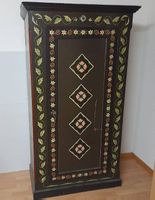 Bauerschrank bemalt