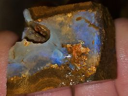 Grosser Australischer Boulderopal Rohstein