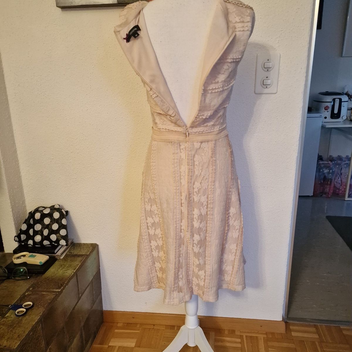 Comma Vestiti: comma Sommer Kleid mit Spitzen gr.34 – Usato da St. Gallen venduto da mania03 4
