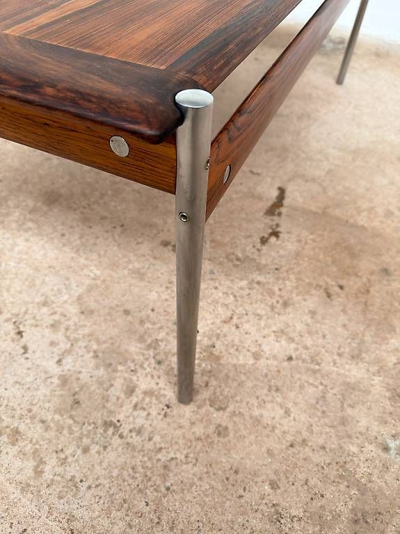 Tavoli: Sven Ivar Dysthe Palisander Couchtisch, Model 1001 – Usato da Basel venduto da StudioArca 3