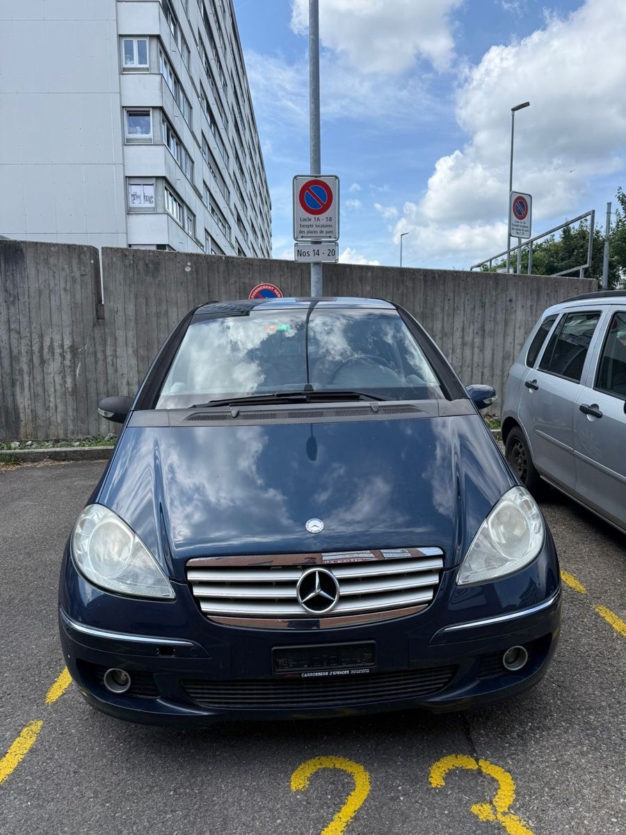 Mercedes-Benz Autos: Mercedes benz – Défectueux à La Chaux-de-Fonds par Transportchezmax 1
