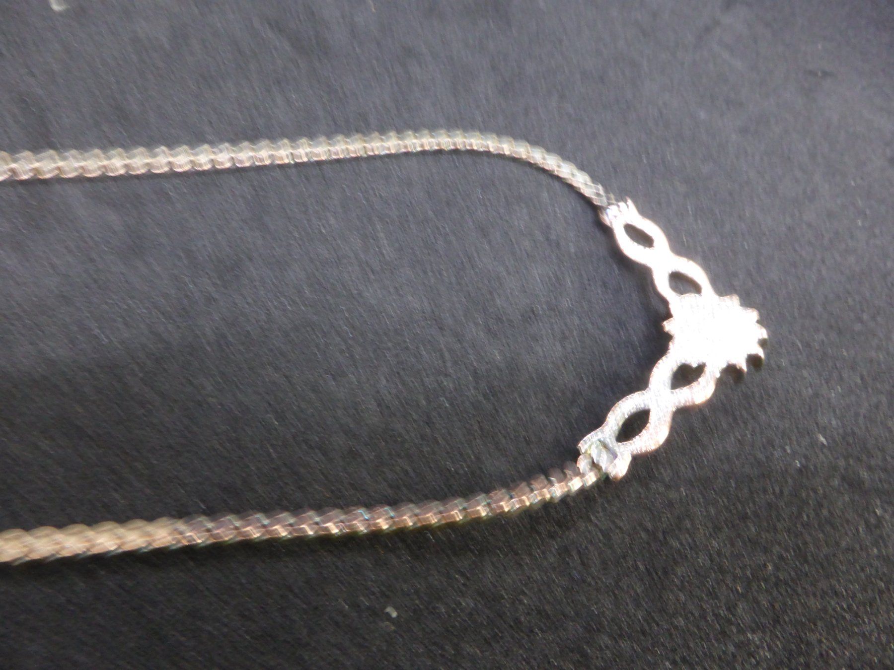 Altri gioielli: Ensemble collier et boucles d'oreilles avec perles et strass – Usato da Porrentruy venduto da Tic-Time 3