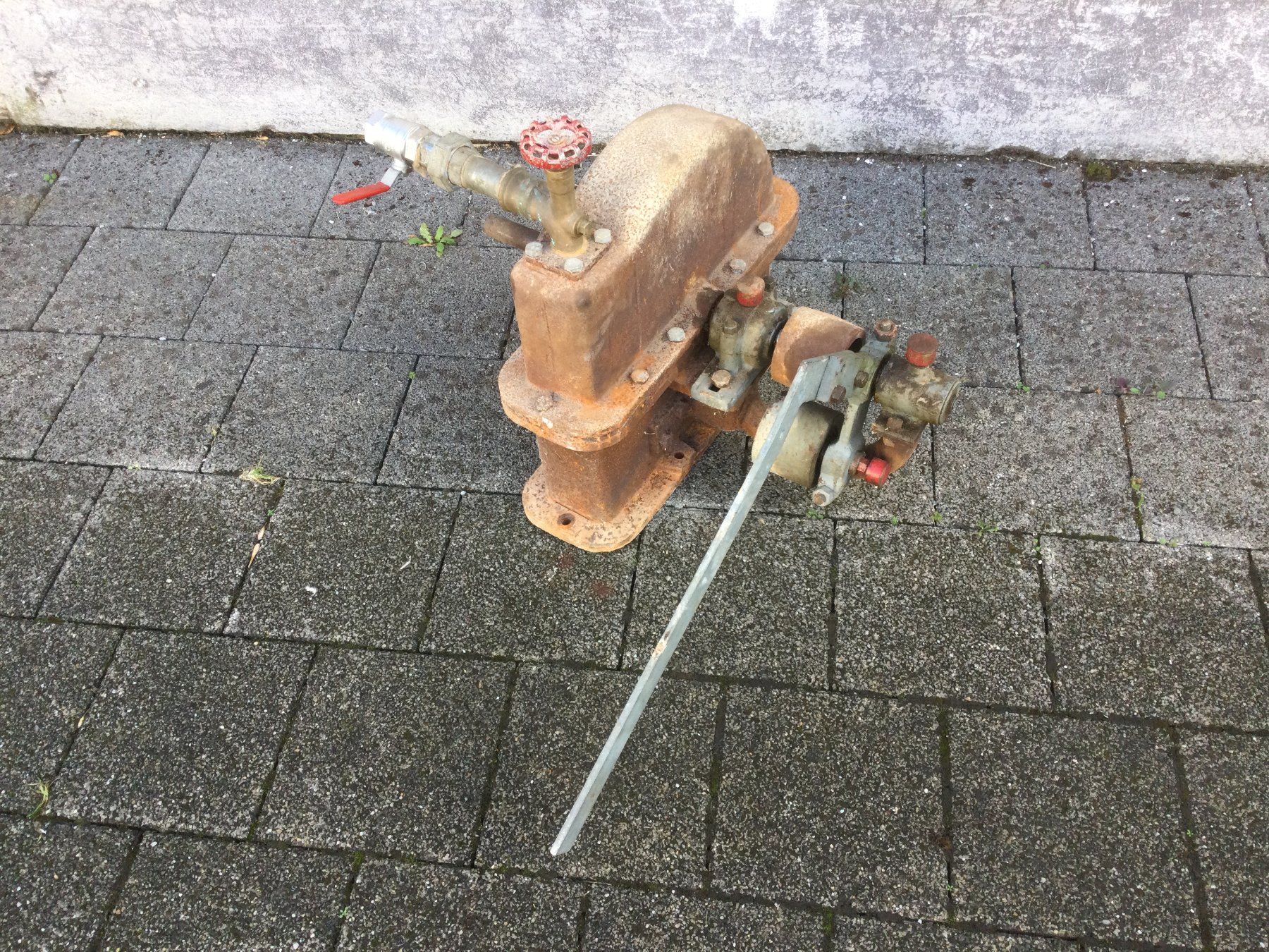 Outils anciens: Alte gebrauchter kleine Wassertrubine – D'occasion à Wangen SZ par kuriosum12 2
