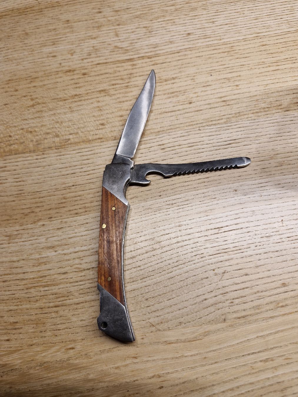Coltelli tascabile: Taschenmesser mit Holzbeschalung – Usato da Fisibach venduto da sare01 1