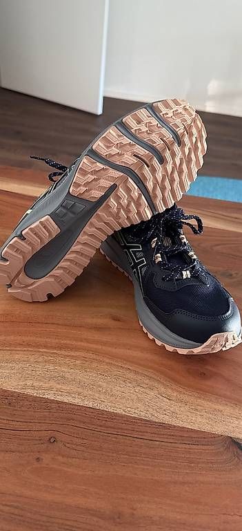 Scarpe da uomo: ASICS Trail Scout 3 - 41,5 – Usato da Diessenhofen venduto da Vivich79 2