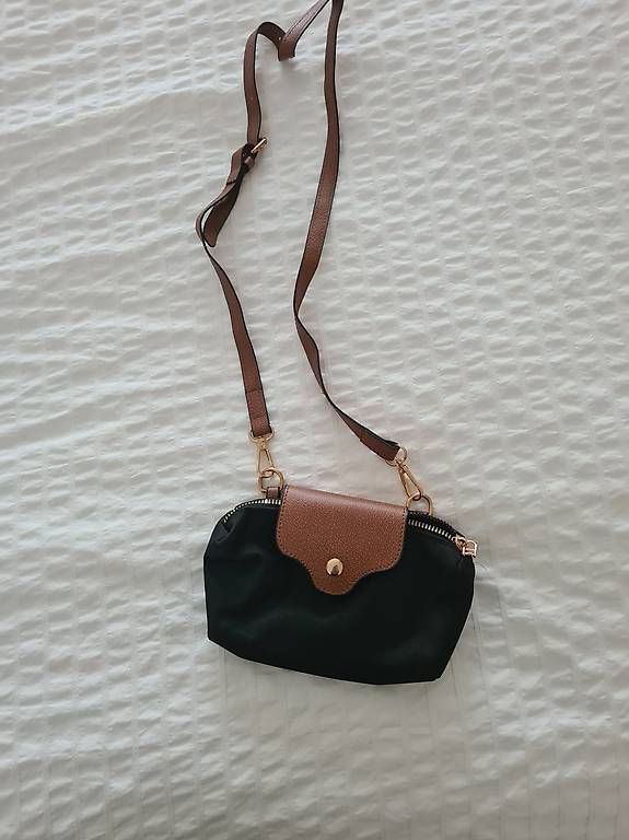 Borse: Kleine Tasche – Usato da Bern venduto da ast_k5pn