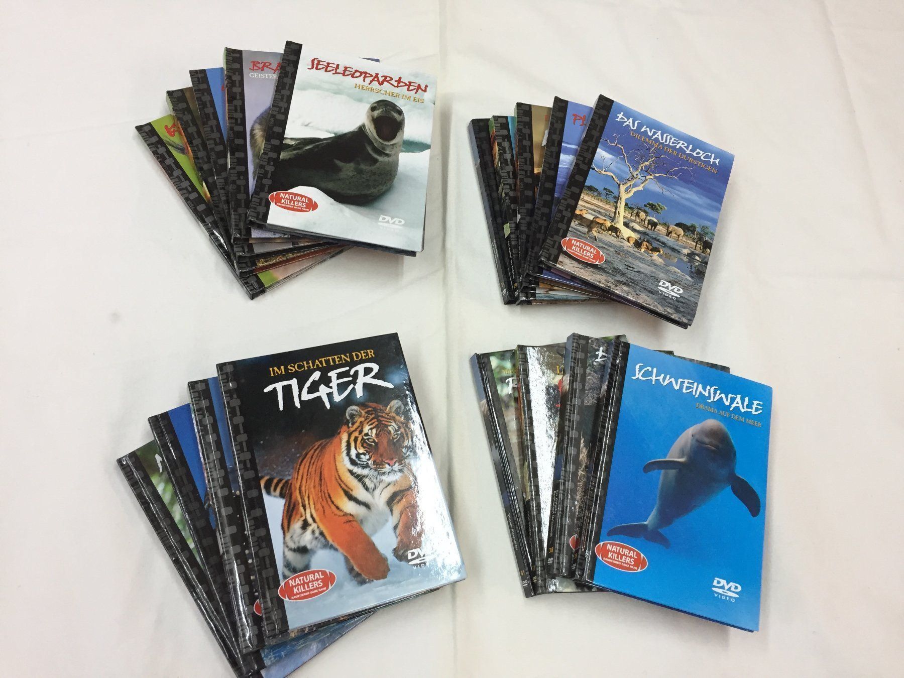 Tutti i DVDs: 18 x DVD "Raubtieren" – Usato da Schaffhausen venduto da sparzone 7
